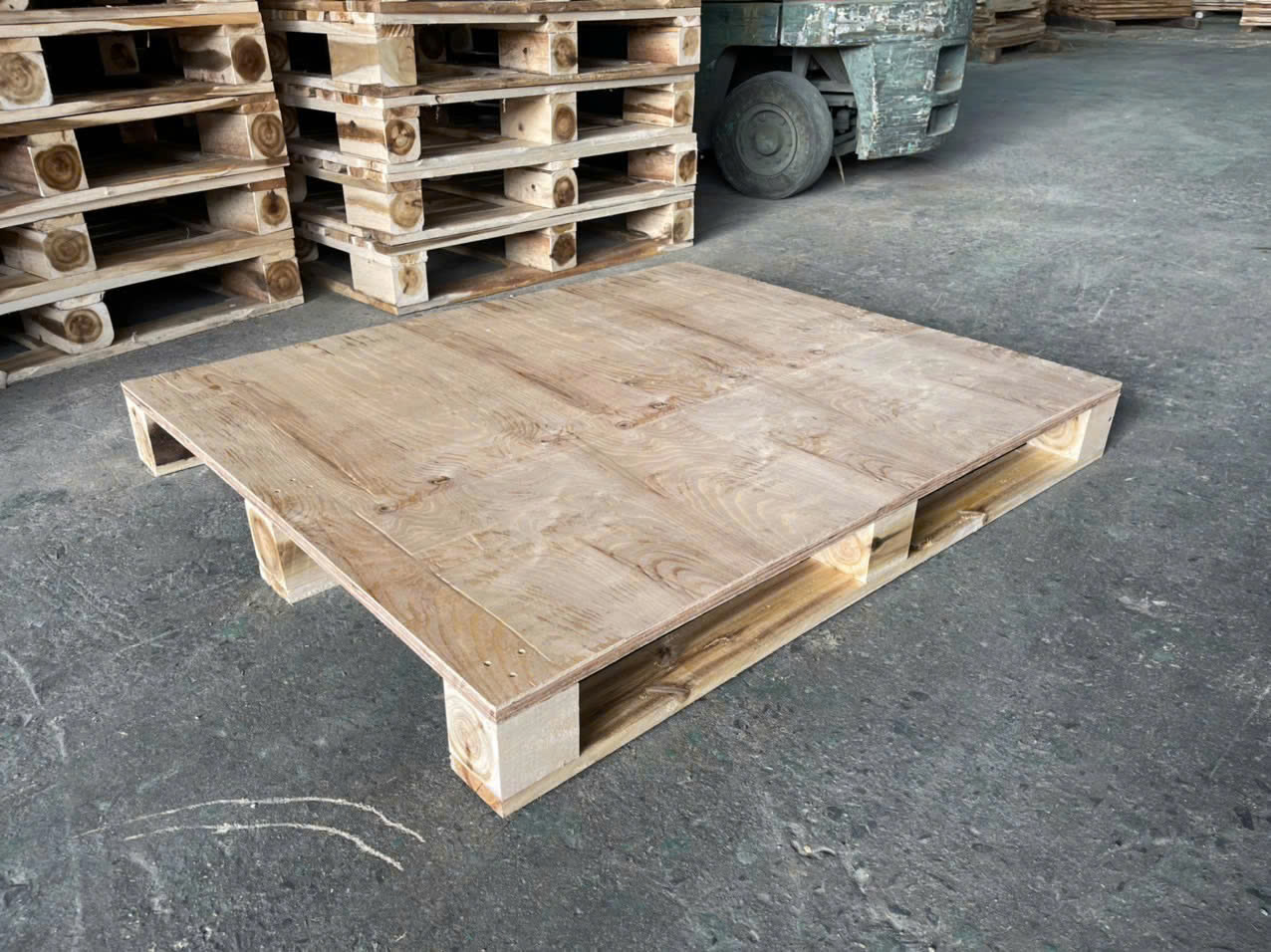 Pallet ván ép 1